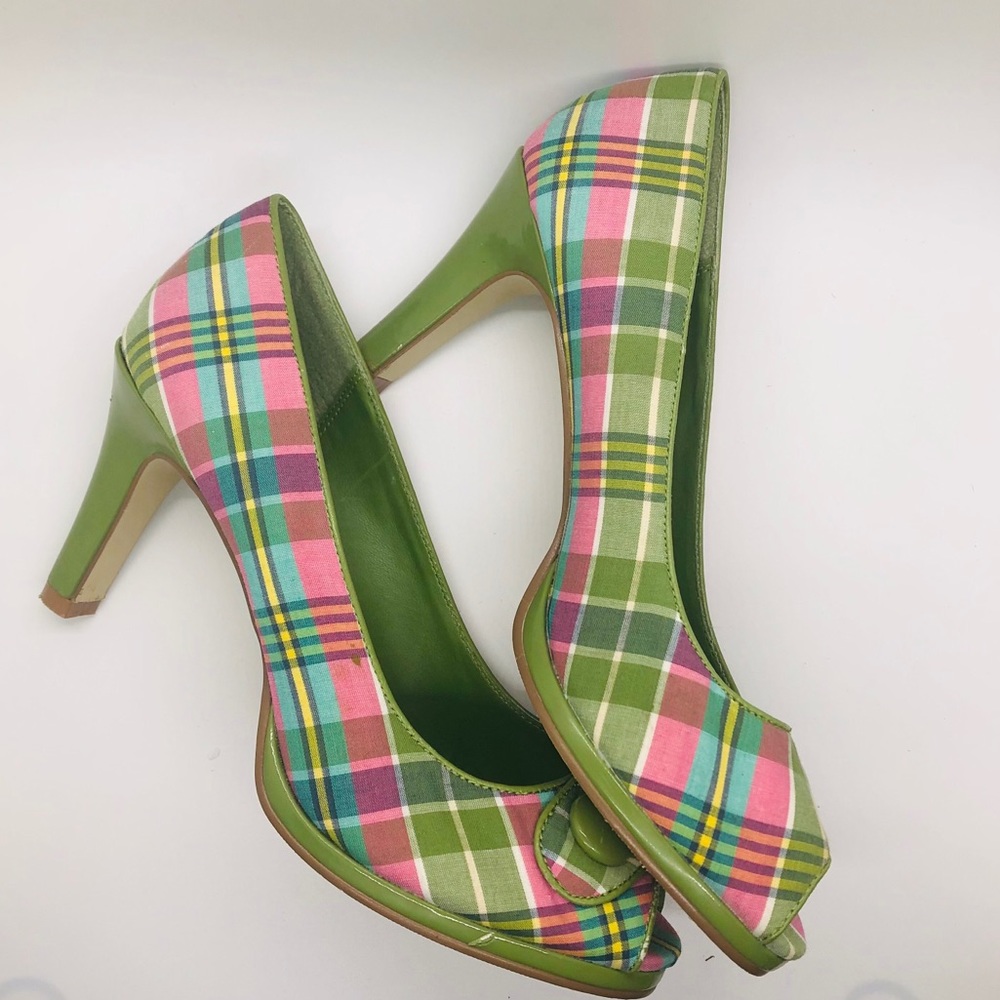 HOSTPICK DIBA EAST Green & Pink Plaid Heels Size 9